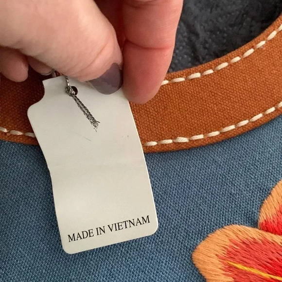 NWT embroidered  handbag - Picture 11 of 12